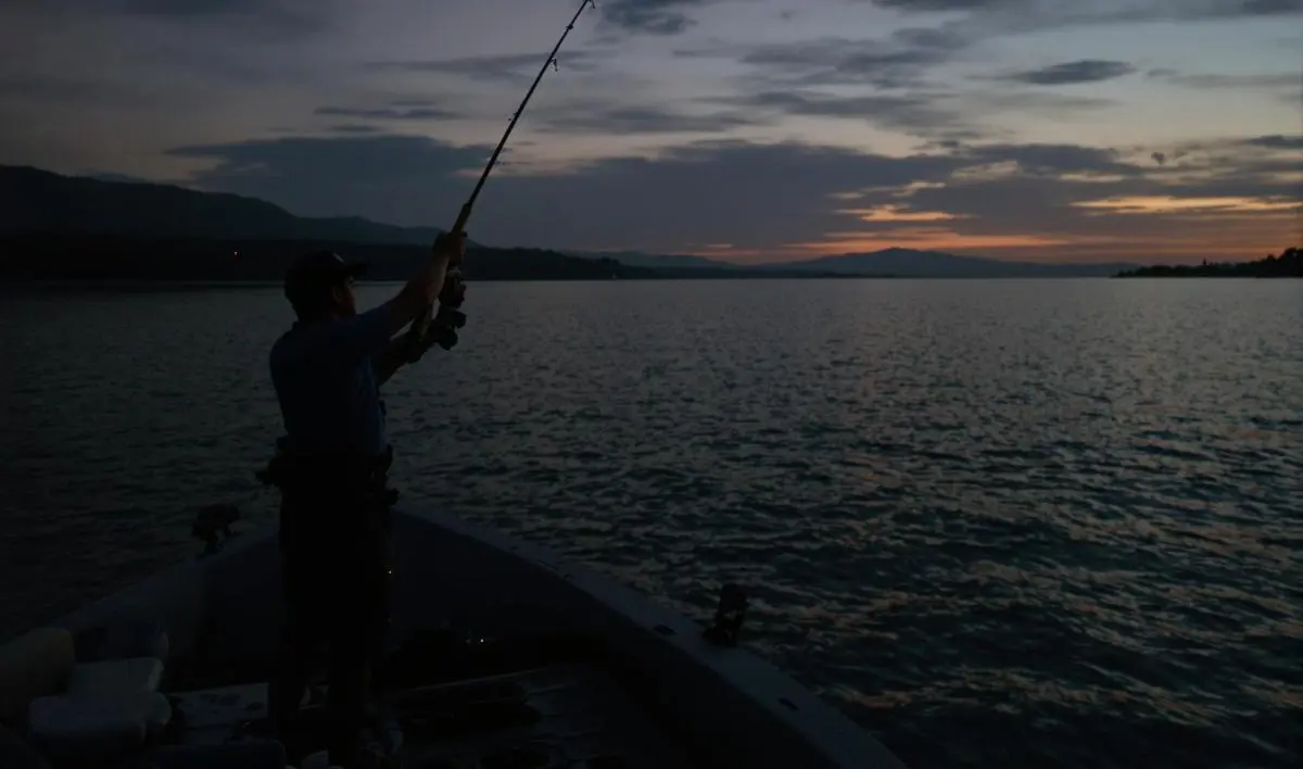 Como Escolher o Local Ideal para Pesca Noturna
