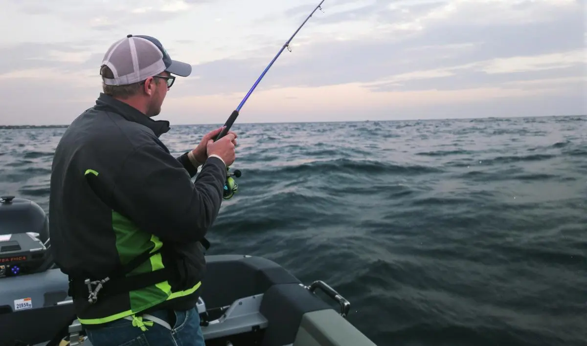 Técnicas de pesca com iscas de superfície